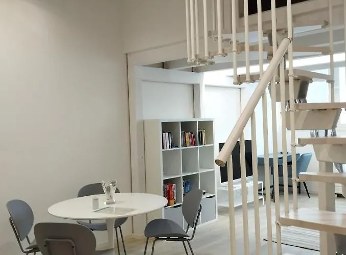 Apartament Llhome Elegante Monolocale Ristrutturato Con Posto Auto Coperto